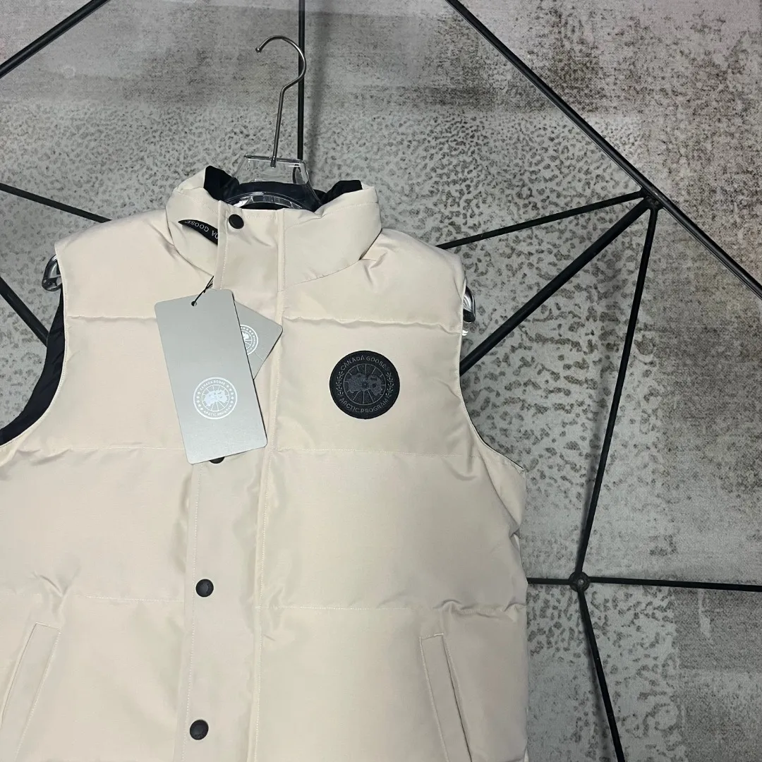 𝑪𝒂𝒏𝒂𝒅𝒂 𝑮𝒐𝒐𝒔𝒆Canada Goose tiles